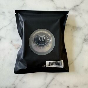 Lashify Lashes A12 never opened - truffle
